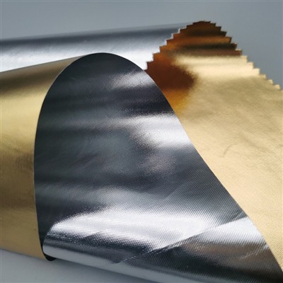 Atis la resikle materyèl meditativ pou kreye moso nostaljik ak amoure